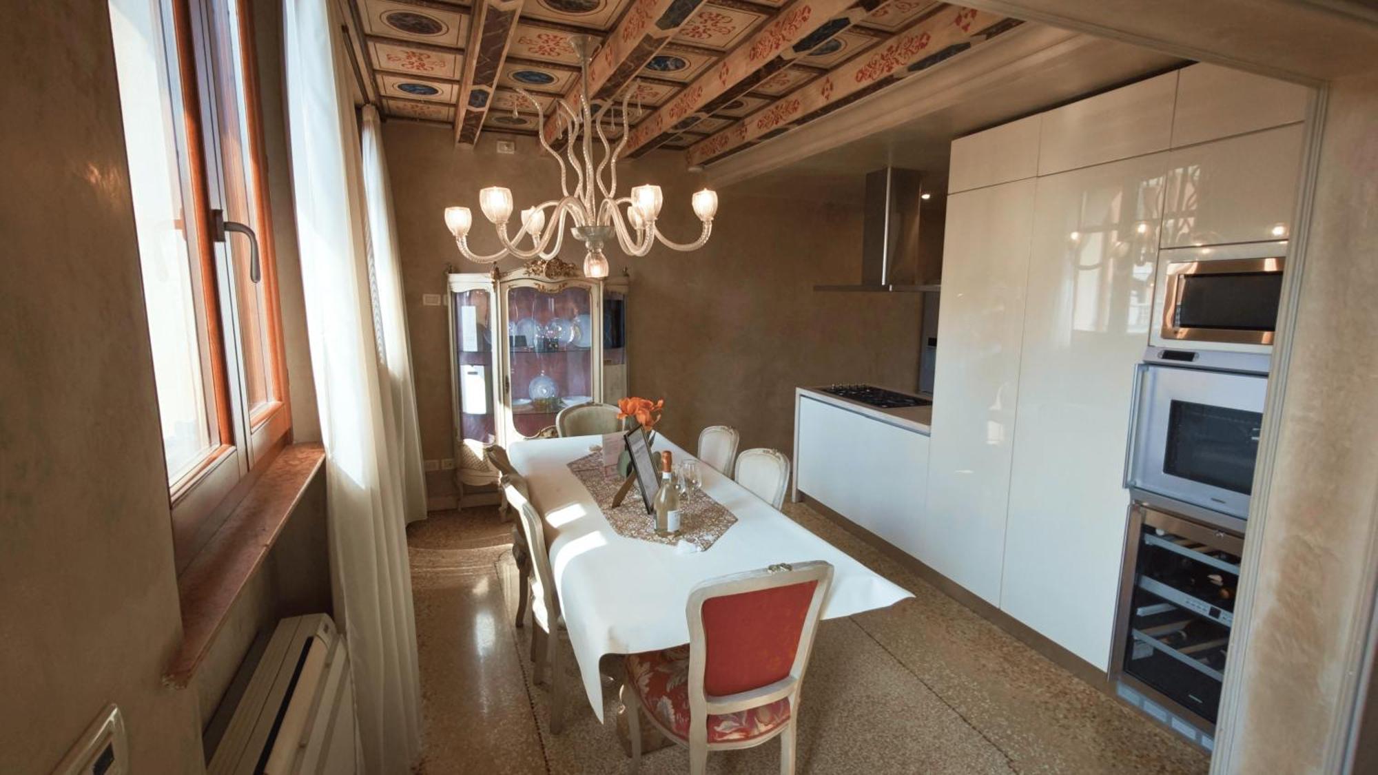 Opera Luxury Apartment Verona Exterior foto