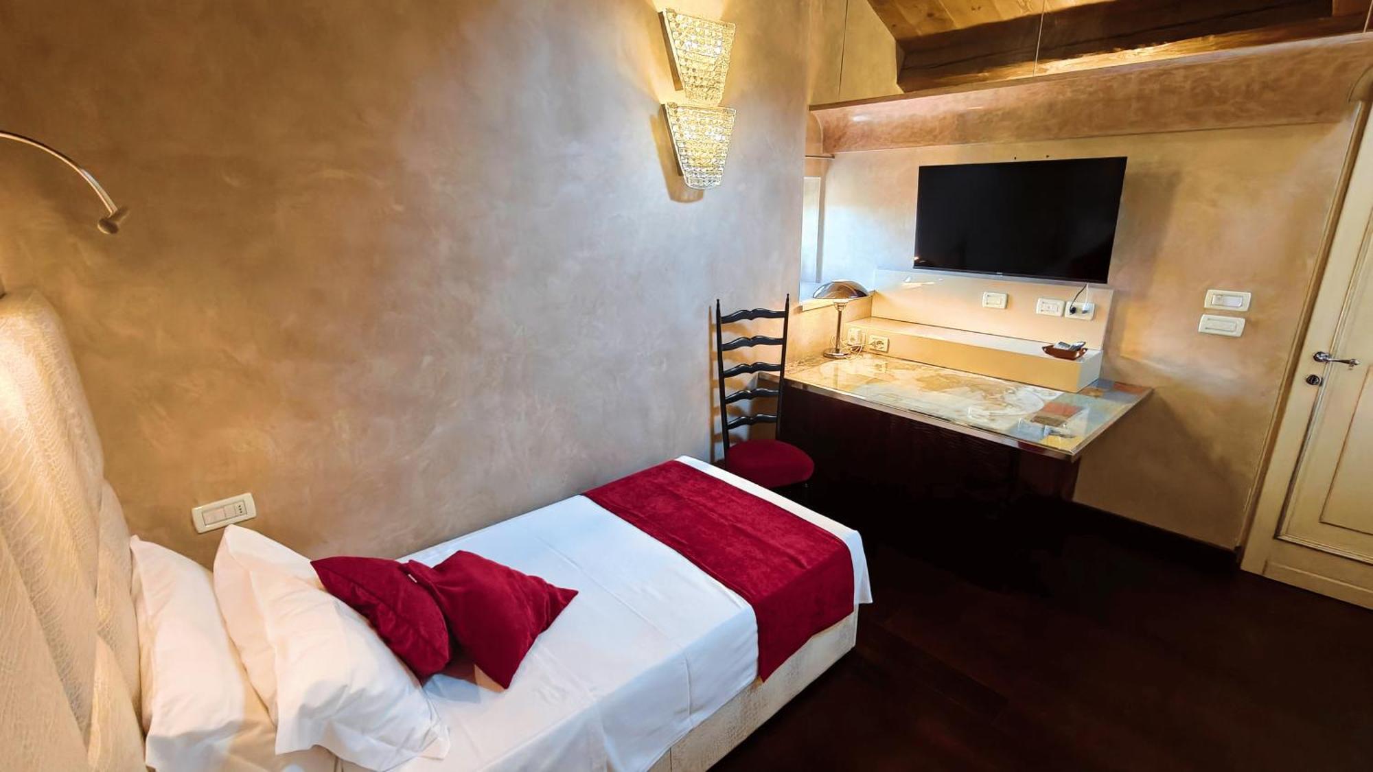 Opera Luxury Apartment Verona Exterior foto
