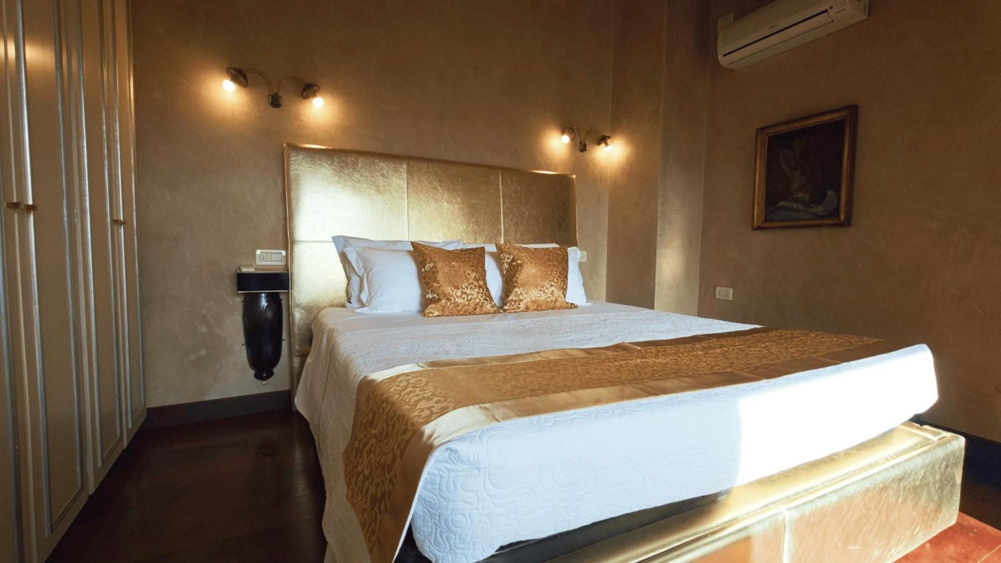 Opera Luxury Apartment Verona Exterior foto